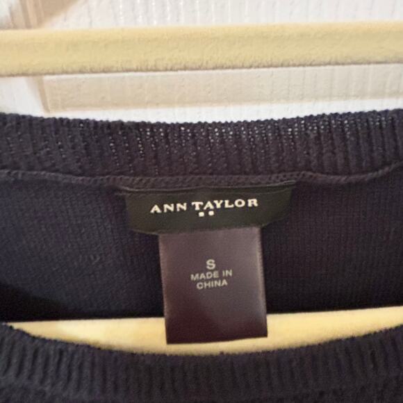 Ann Taylor - Women's Sleeveless Black Open Stitch Front Sleeveless Sweater Sz Sm - Picture 5 of 11